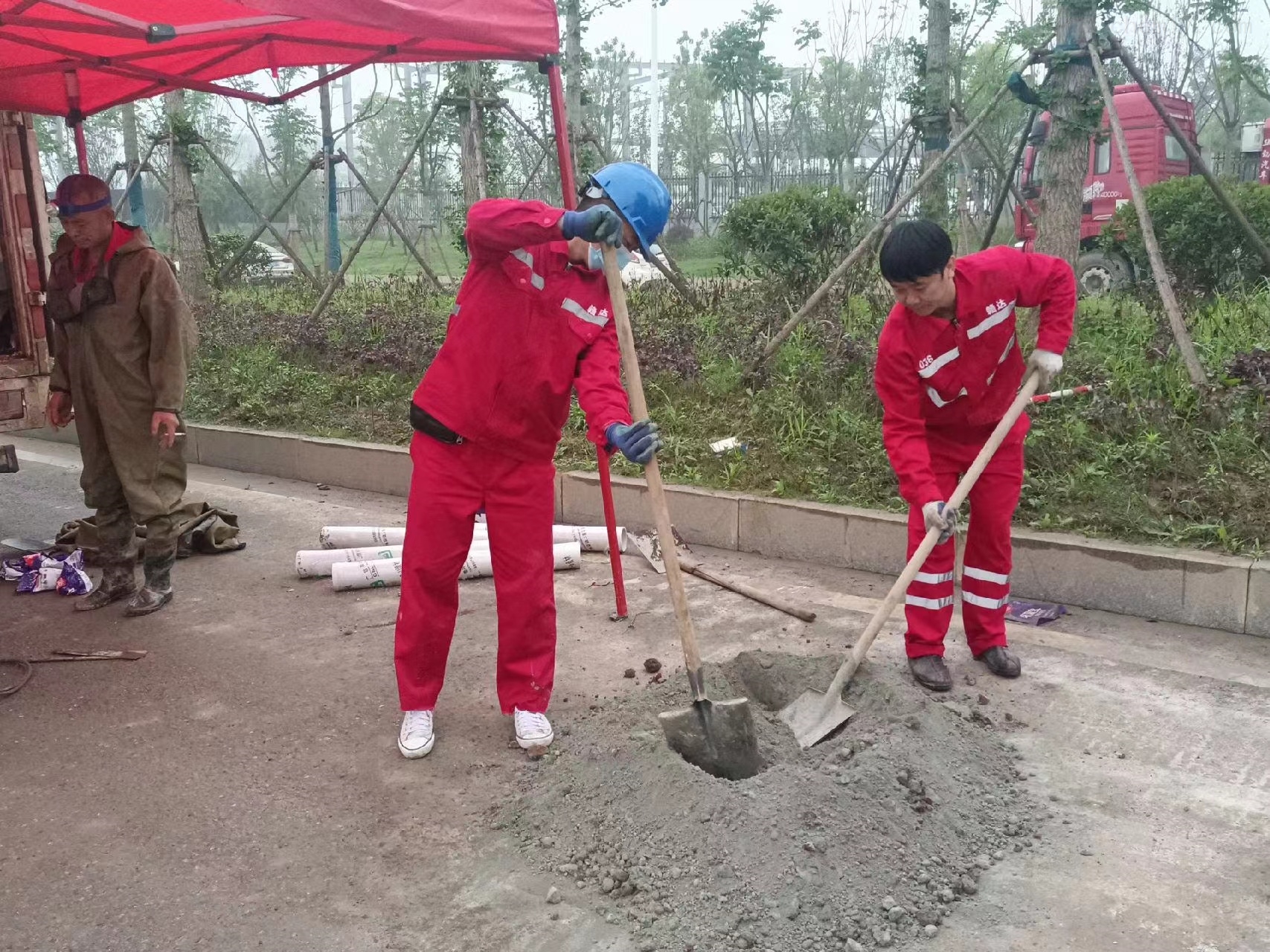 九龙坡管道疏通哪家好】及时进行市政管道清淤